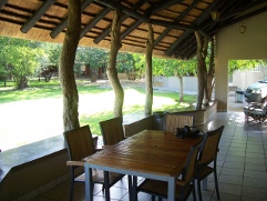 Hotel Kruger: Orpen cottage verandah, Kruger National Park